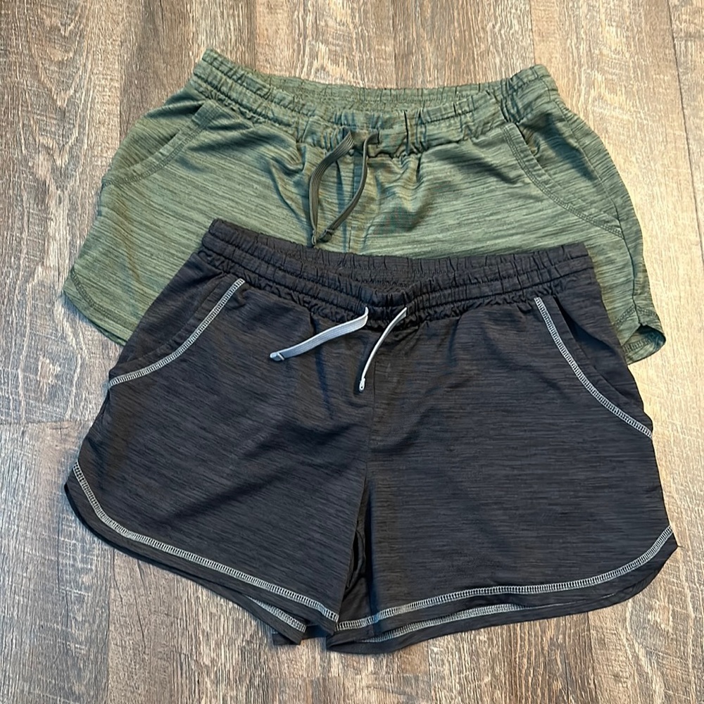 3 - Like new size M lounge/athletic shorts